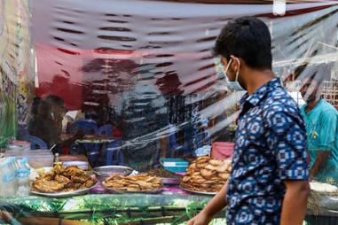 Market in Bangladesh during Covid-19